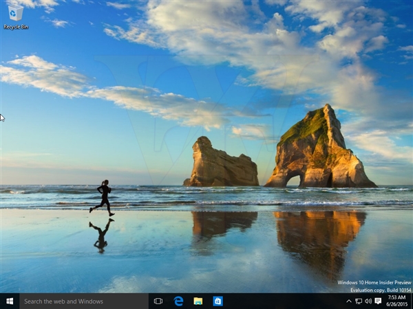 Windows 10又有新壁紙：美女 沙灘 跑